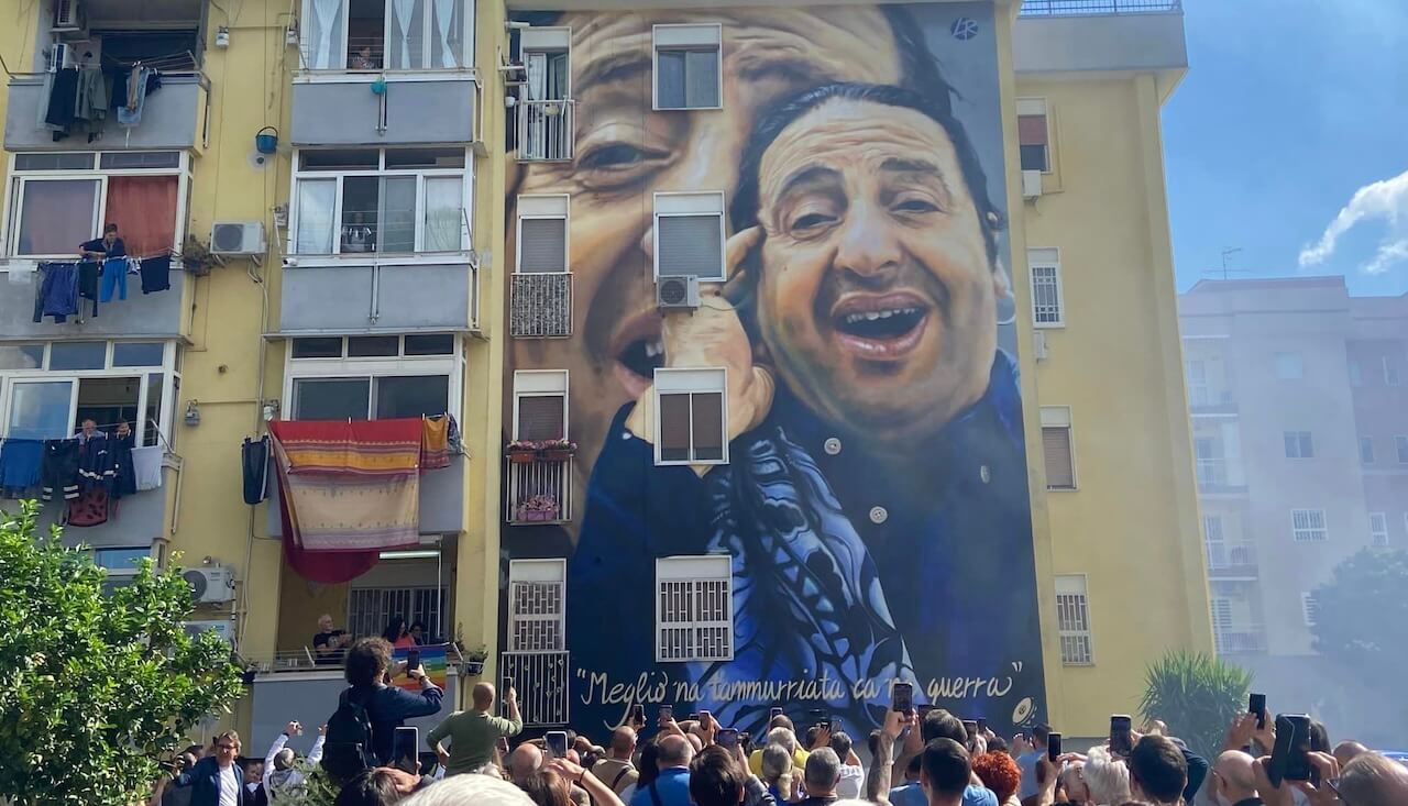 Napoli celebra Marcello Colasurdo, “sacerdote laico” del rito dedicato alla Madonna dei femminielli e della comunità LGBT