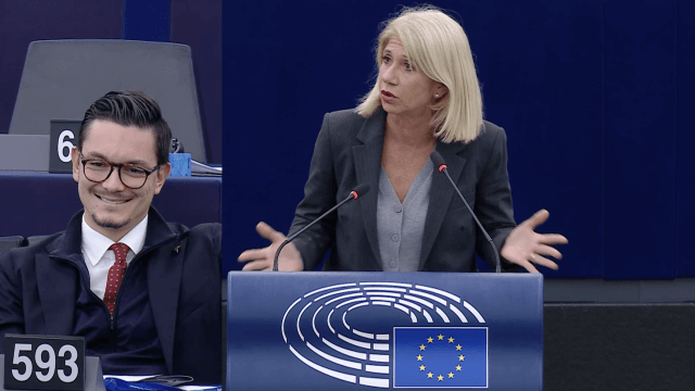 "Come si può nascere da 2 madri?". Morace (M5S) replica perfettamente a Inselvini (FDI) - VIDEO - Carolina Morace e Paolo Inselvini - Gay.it