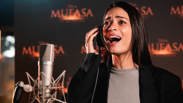 Mufasa: Il Re Leone, Elodie doppiatrice al fianco di Marco Mengoni ed Elisa - Dubbing Mufasa Elodie 022 - Gay.it