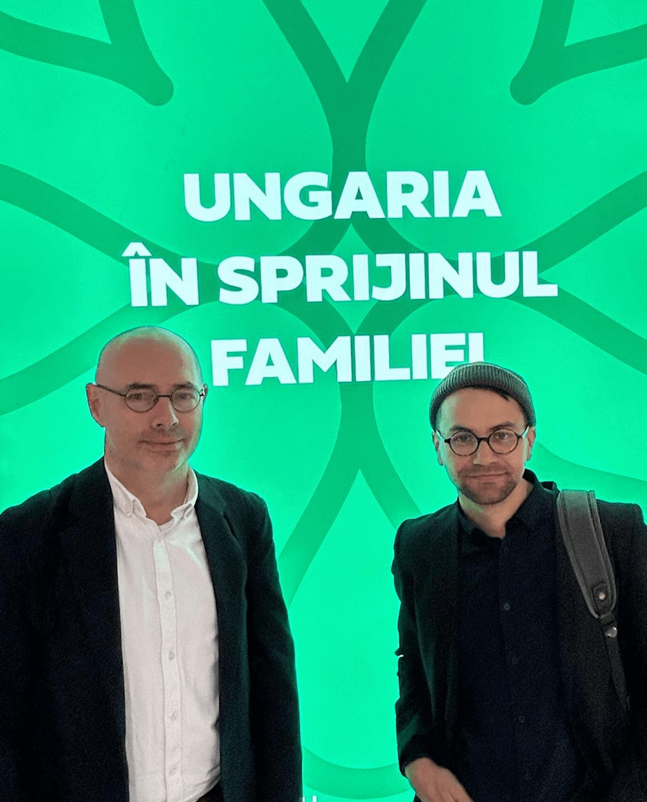 Romania, Florin Buhuceanu punta a diventare il primo parlamentare dichiaratamente gay di sempre - Florin Buhuceanu e Victor Ciobotaru - Gay.it
