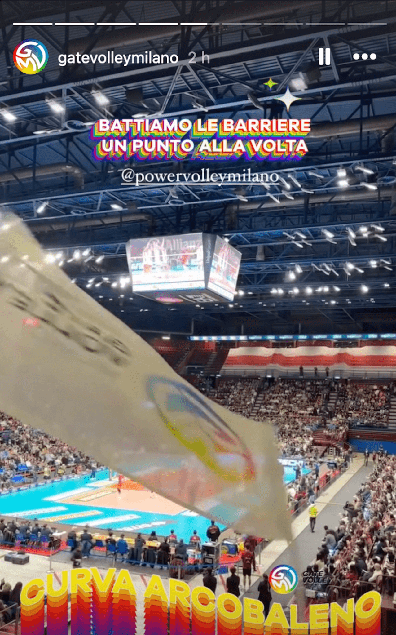 Powervolley vs. Perugia, a Milano la prima curva arcobaleno dello sport italiano (FOTO) - GATE VOLLEY MILANO PER LA PRIMA CURVA ARCOBALENO UFFICIALE DELLO SPORT ITALIANO 4 - Gay.it