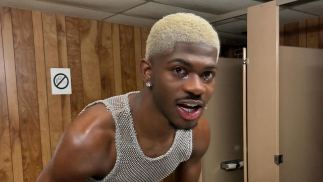 Lil Nas X nuovo singolo Light Again!