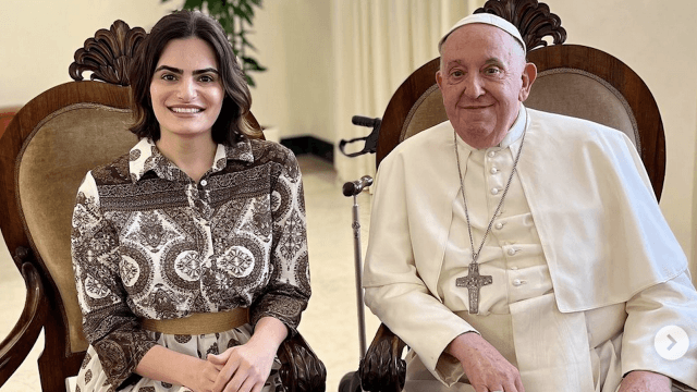 Nava Mau ha parlato di diritti LGBT+ con Papa Francesco: "Mi ha detto che dobbiamo continuare a lottare" - Nava Mau e Papa Francesco - Gay.it