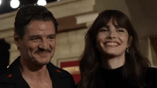 Pedro Pascal, è virale il dolcissimo gesto nei confronti di sua sorella Lux (VIDEO) - Pedro Pascal e sua sorella Lux Pascal - Gay.it