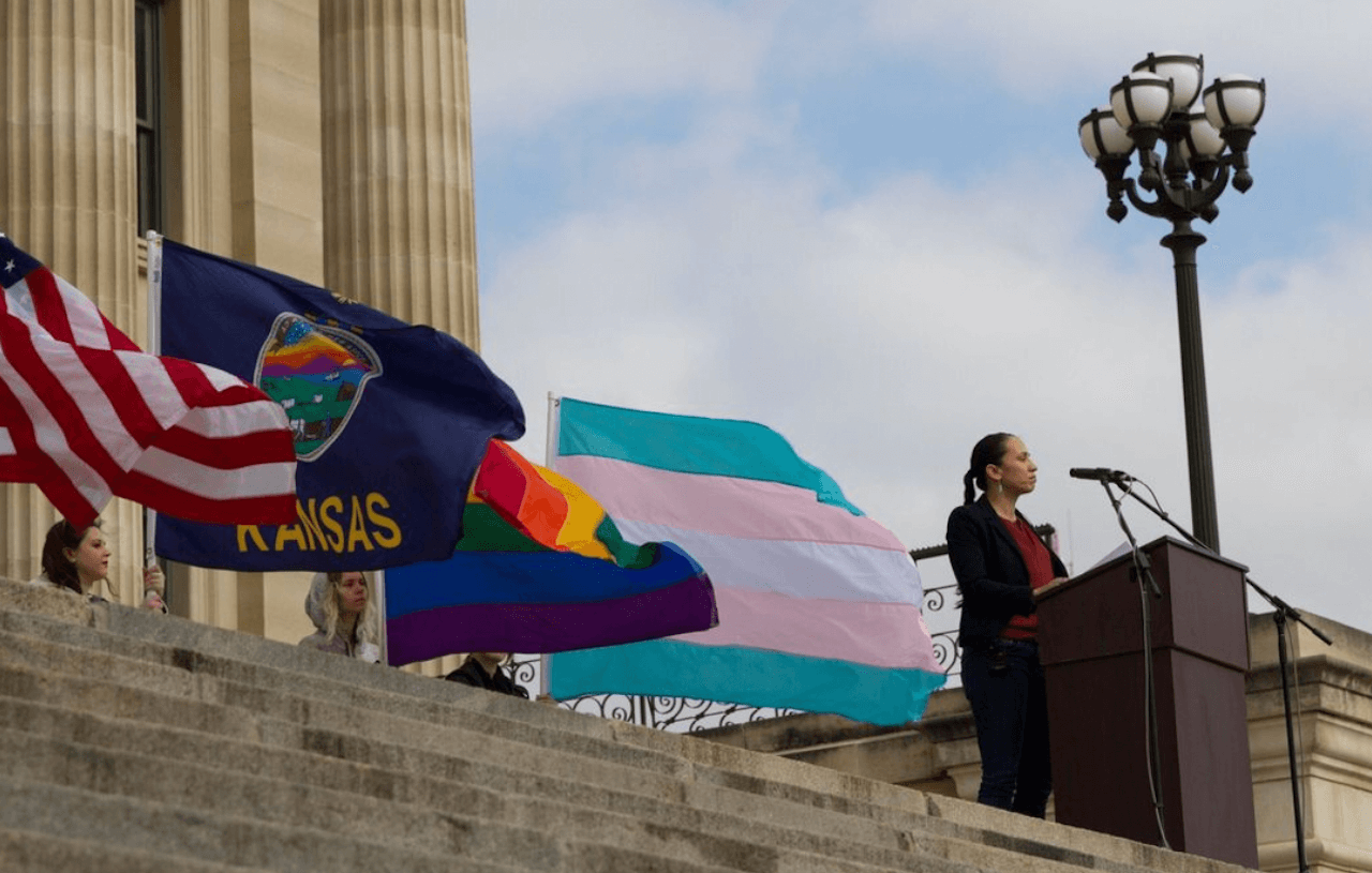 Oltre Donald Trump, 10 buone notizie dalle elezioni per la comunità LGBTQIA+ d'America - Sharice Davids - Gay.it