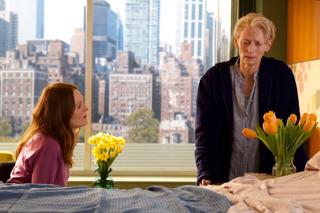 La Stanza Accanto di Pedro Almodovar con Tilda Swinton e Julianne Moore