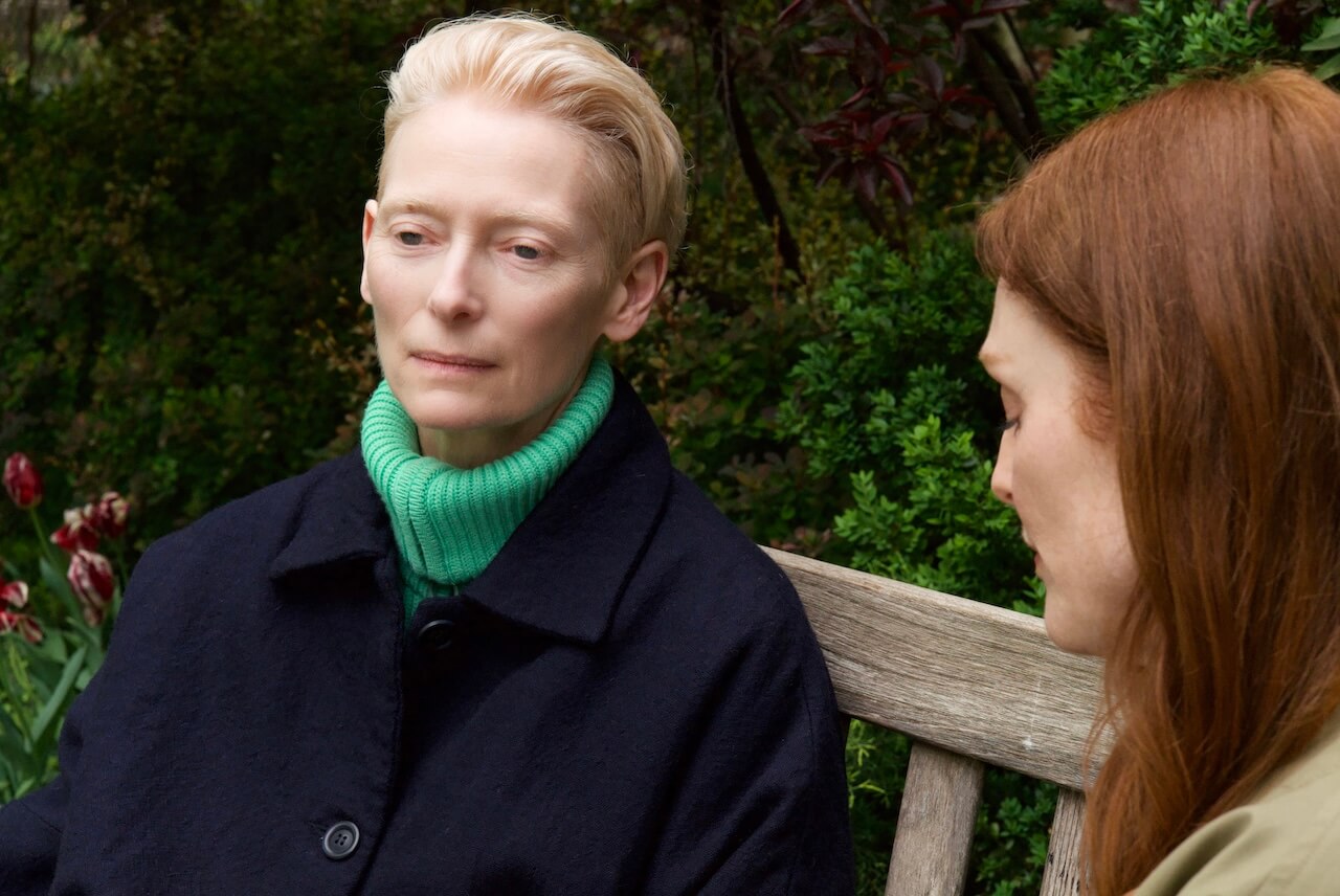 La Stanza Accanto di Pedro Almodovar con Tilda Swinton e Julianne Moore