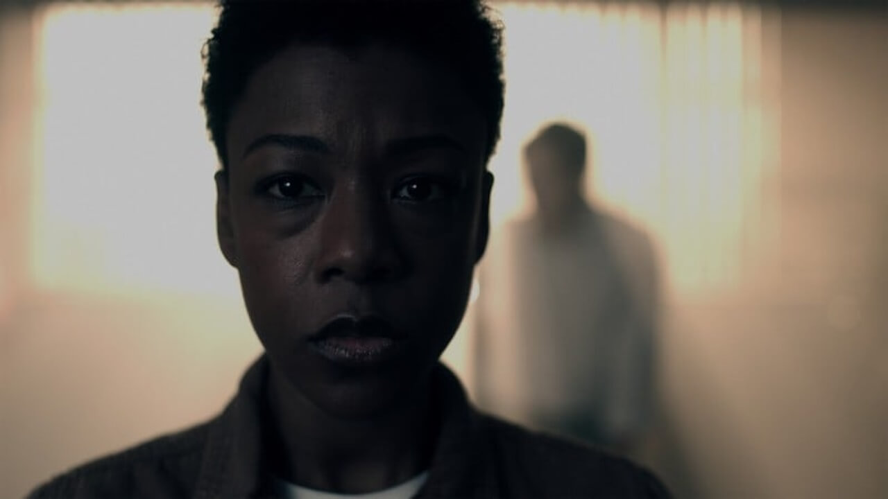 Samira Wiley e l'importanza della rappresentazione queer in tv: "OITNB mi ha fatto capire che va bene essere me stessa" - The Handmaids Tale foto 4 - Gay.it