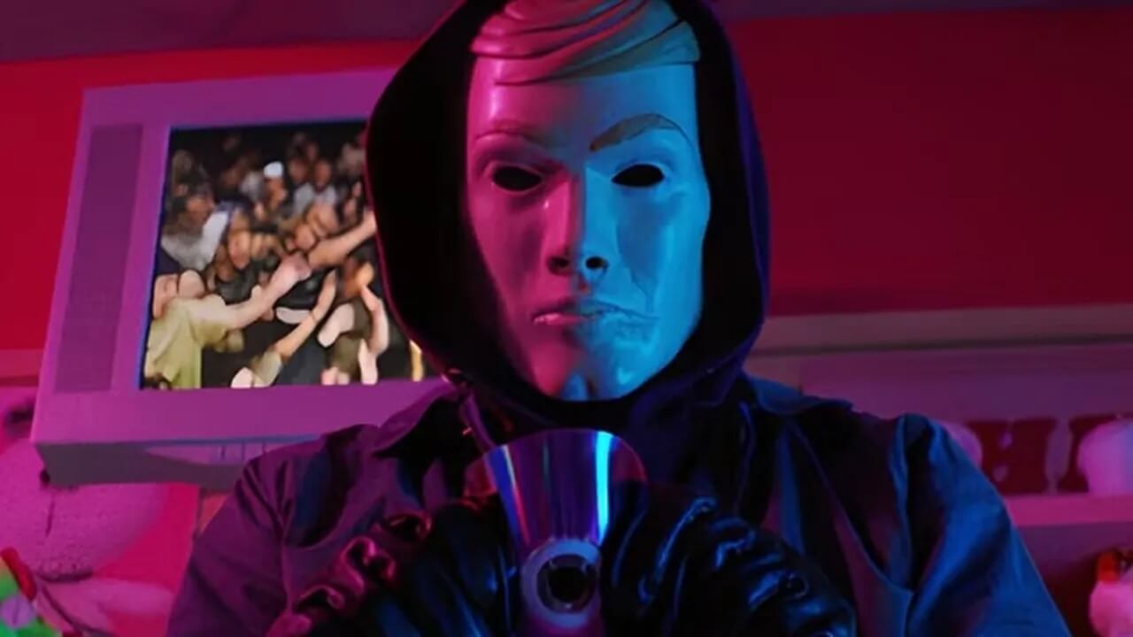 Perché tutti guardano Time Cut, l'horror queer Netflix che omaggia i primi anni '2000? (VIDEO) - Time Cut film - Gay.it