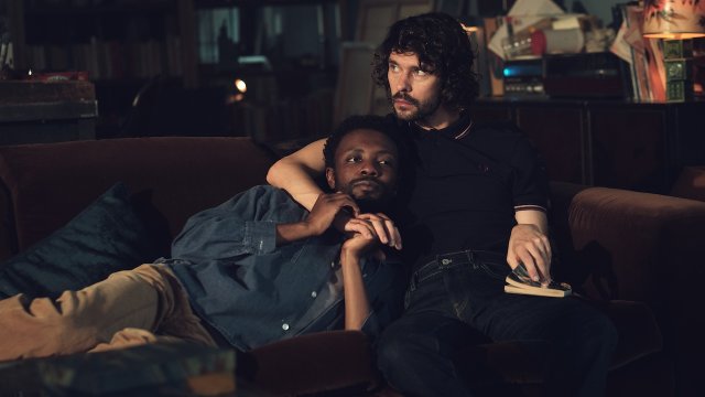 Black Doves, Ben Whishaw e la storia d'amore queer nella serie spy-thriller con Keira Knightley - BlackDoves TrailerDebut Image 2 - Gay.it