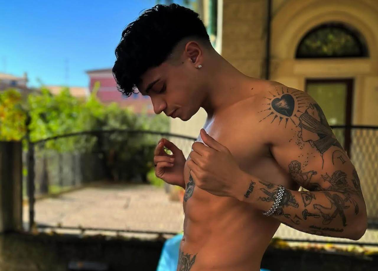 18 creator etero che fanno contenuti gay su OnlyFans - Fabrizio Paradiso Onlyfans - Gay.it