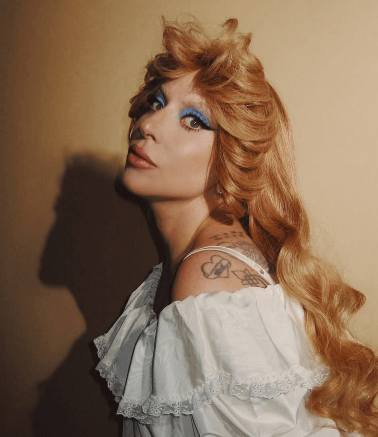 LG7, Lady Gaga parla del nuovo disco: "È pieno del mio amore per la musica. Tanti generi e stili diversi" - Lady Gaga foto - Gay.it