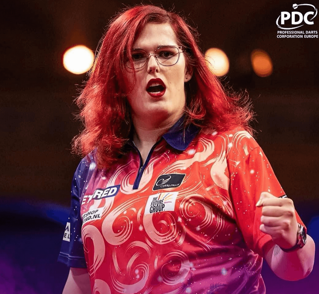 Chi è Noa-Lynn van Leuven, prima giocatrice trans di freccette a qualificarsi per i mondiali - Noa Lynn van Leuven foto - Gay.it