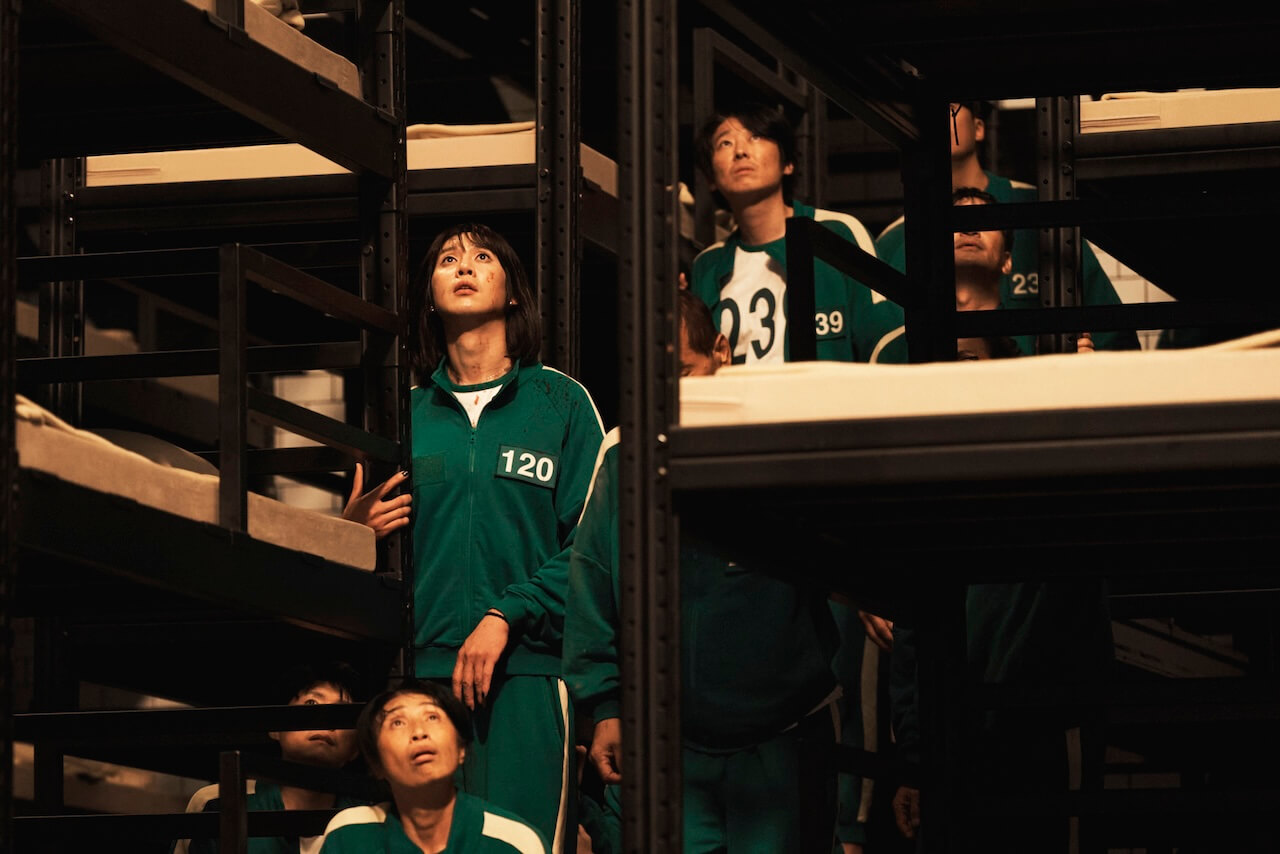 Squid Game 2, Park Sung-hoon interpreta una donna trans nella nuova stagione della serie. Ed è polemica - Squidgame Unit 203 N047244 - Gay.it