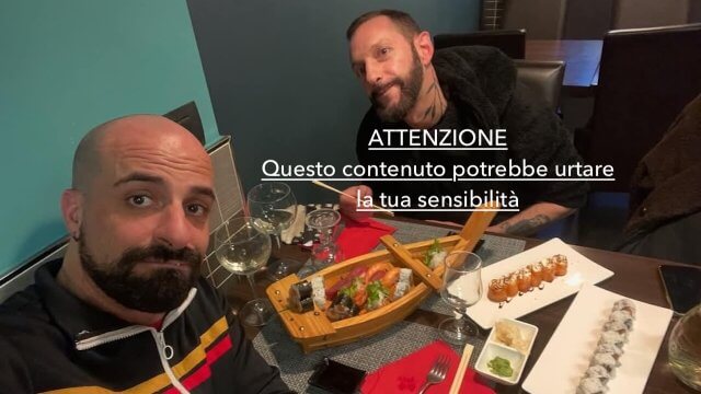 Natale di omofobia a Milano, coppia gay aggredita dal branco: "Fate schifo, siete contro Dio e natura" - Vigilia di omofobia a Milano coppia gay aggredita - Gay.it