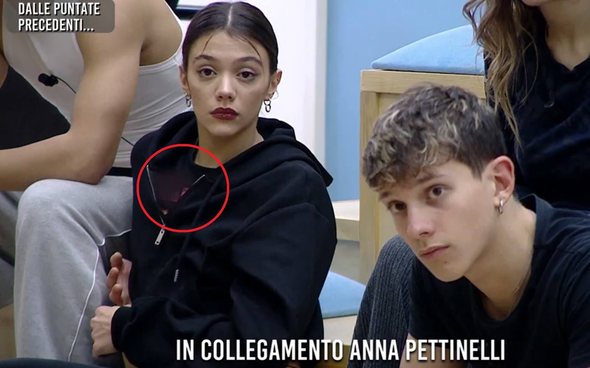 Chiara, Amici 24 - Oscurata la frase "Gay all day"