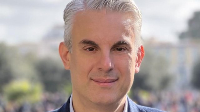 Non chiude le scuole per maltempo, il sindaco di San Giorgio a Cremano Giorgio Zinno travolto dall'omofobia - Giorgio Zinno - Gay.it