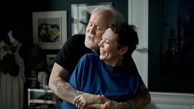 Olivia Colman: "Mi sono sempre sentita un po' una persona non binaria" - Jimpa il film - Gay.it