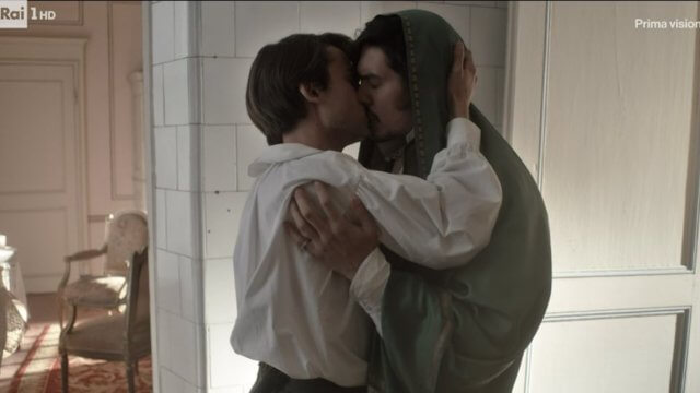 Giacomo Leopardi era gay? Cosa dicono gli esperti - Leopardi bacio gay 1 - Gay.it