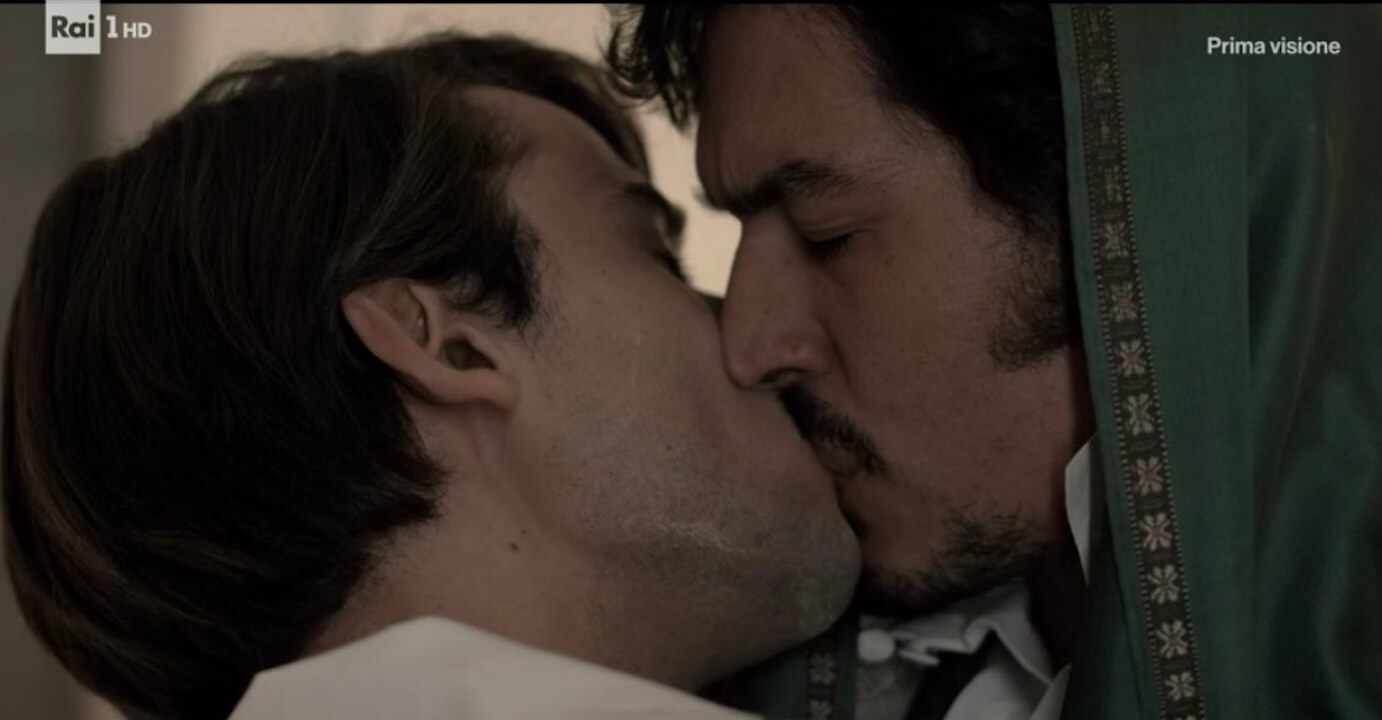 Giacomo Leopardi bacia Antonio Ranieri nella fiction Rai, il video