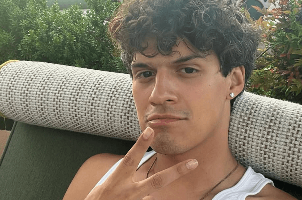 Omar Apollo e l'ex fidanzato: "L'ho implorato" di tornare "per due anni" - Omar Apollo - Gay.it