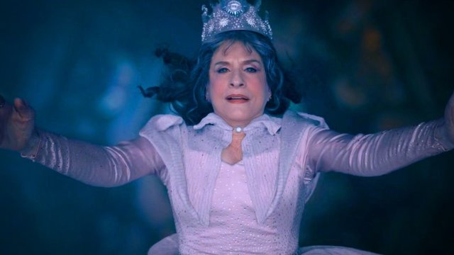 Agatha All Along 2 non si farà - Patti Lupone in Agatha All Along - Gay.it