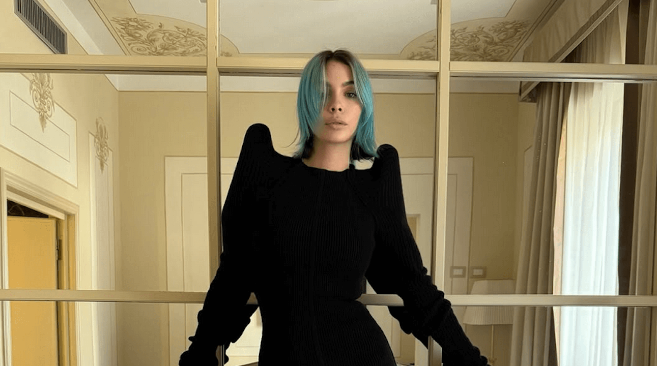 Sanremo 2025, Rose Villain: "Tengo ai diritti e con il governo Meloni non mi sento tutelata" - Rose Villain a Sanremo 2025 foto - Gay.it