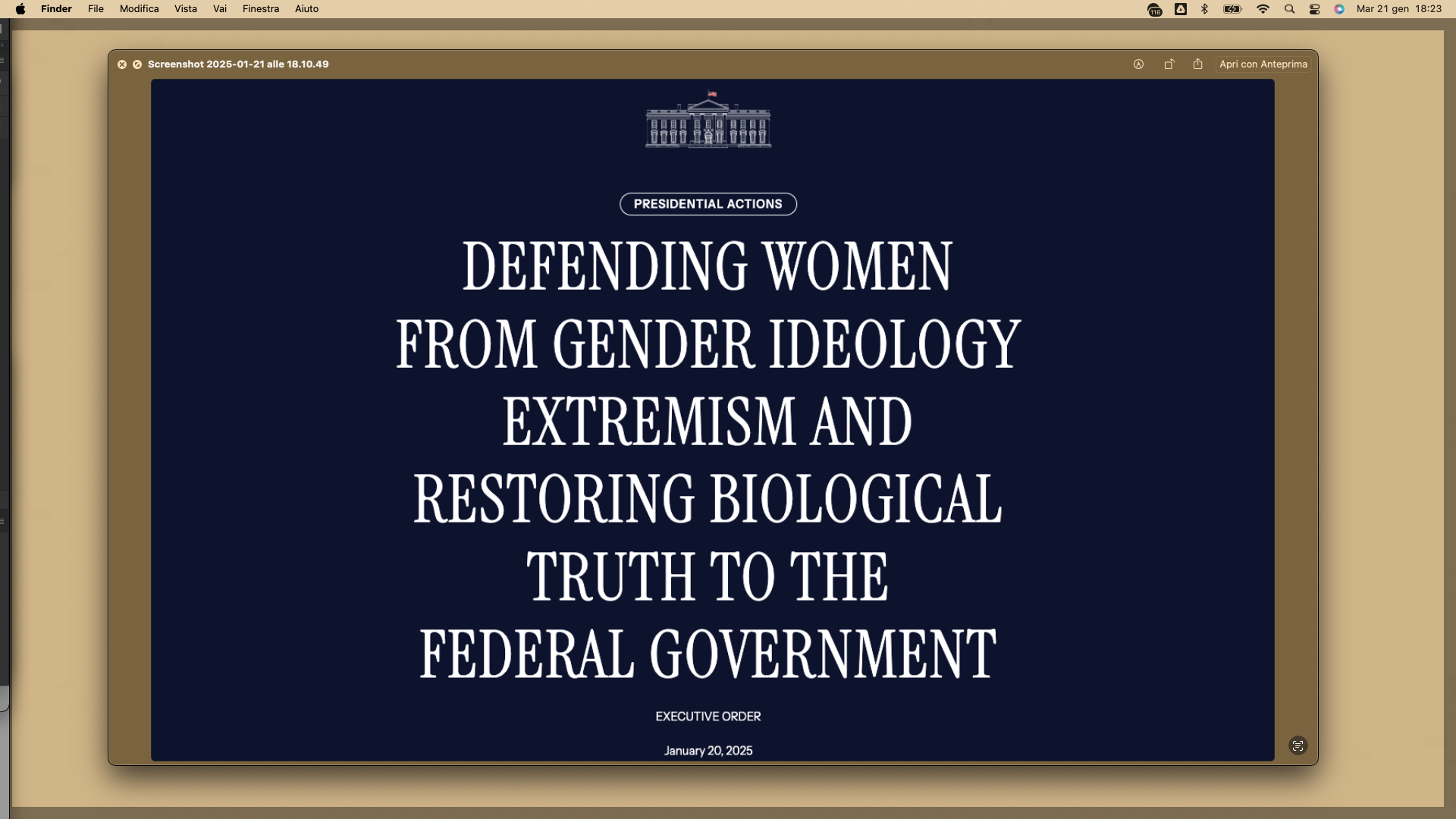 Dal sito della Casa Bianca: Defending Women from Gender Ideology Extremism and Restoring Biological Truth to the Federal GovernmentDifendere le donne dall'estremismo dell'ideologia di genere e ripristinare la verità biologica al governo federale