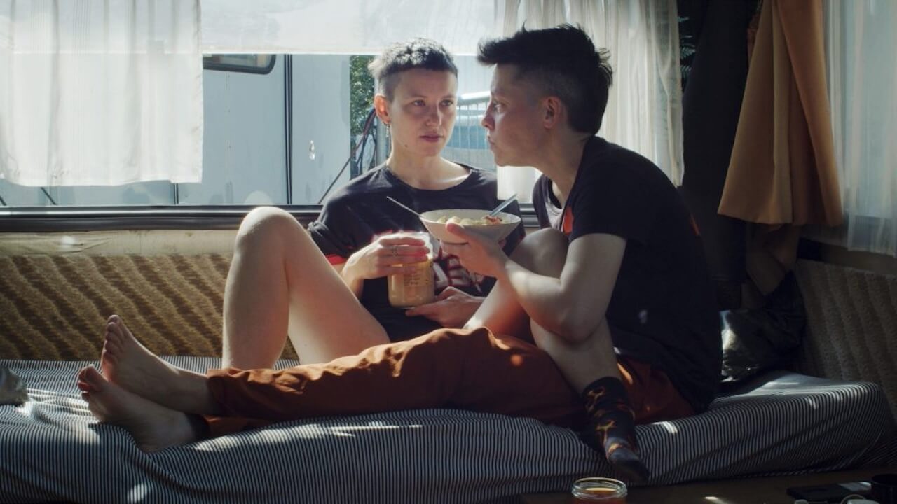 Trieste Film Festival 2025, debutta la sezione Visioni Queer che guarda ai diritti LGBT+ negati nei Paesi orientali e balcanici - The Garden Cadences di Dane Komljen - Gay.it