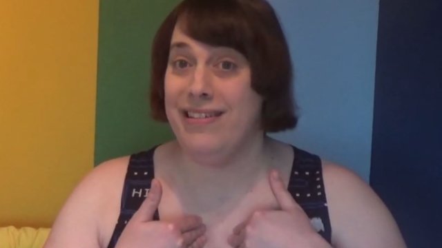 Il caso di Zoe Watts, donna trans rinchiusa in un carcere maschile del Regno Unito - Zoe Watts - Gay.it