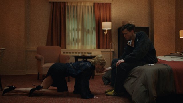 Il nuovo film di Halina Rejin destruttura le regole del thriller erotico, con una Nicole Kidman meravigliosamente fuori controllo (in foto: Nicole Kidman e Harris Dickinson in una scena del film)
