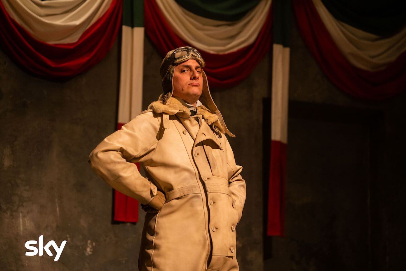 M, il Figlio del Secolo, la serie che racconta mirabilmente la nascita del fascismo con un Mussolini archetipo del maschilismo tossico - m figlio del secolo marinelli - Gay.it