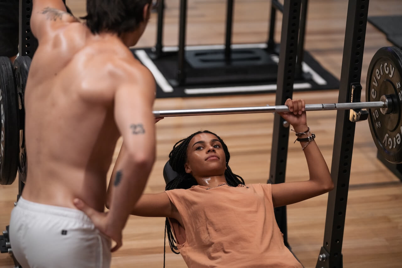 Olympo, dai produttori di Elite la nuova serie Netflix con Nuno Gallego tra sport e queerness (FOTO) - 10 Olympo S01 E02 050924 matiasuris Olympo S01 E01 050924 matiasuris DSC00153 - Gay.it