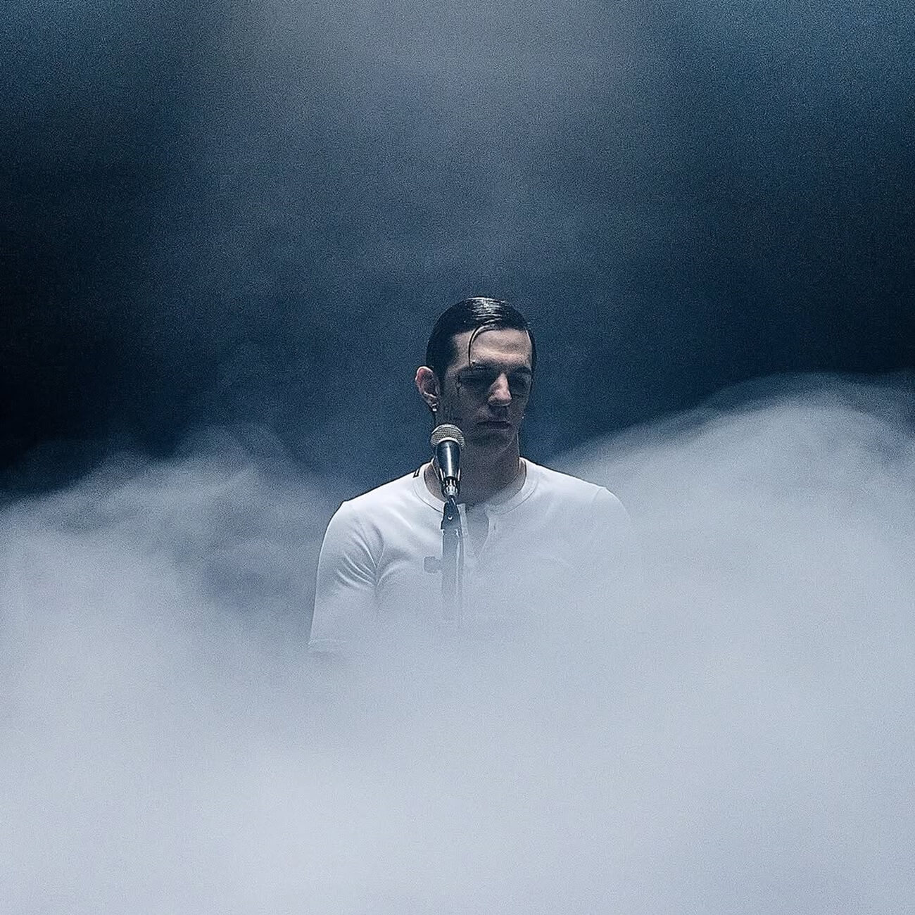 Cover "Incoscienti giovani" di Achille Lauro, Sanremo 2025