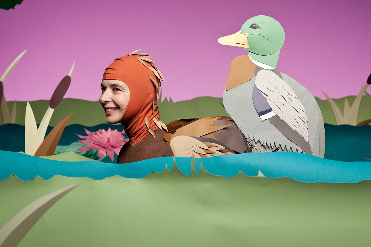 Oscar 2025 e il sogno Isabella Rossellini, icona queer che secondo Variety batterà Zoe Saldana - Isabella Rossellini Green Porno e Altri Corti 2024 11111 2 - Gay.it