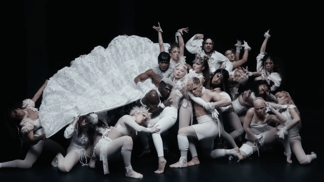 Abracadabra, la magia di Lady Gaga che torna alle origini con un singolo bomba (VIDEO) - Lady Gaga Abracadabra - Gay.it