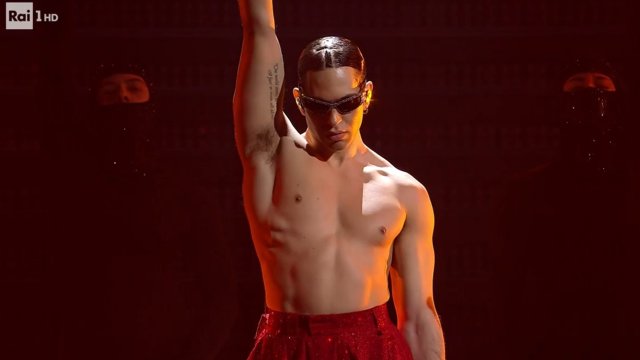 Mahmood a Sanremo 2025 2