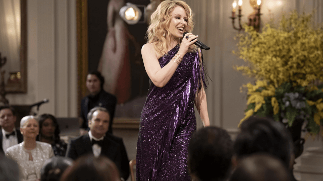 The Residence, c'è anche Kylie Minogue nella nuova serie di Shonda Rhimes. Il trailer italiano - The Residence Kylie Minogue - Gay.it