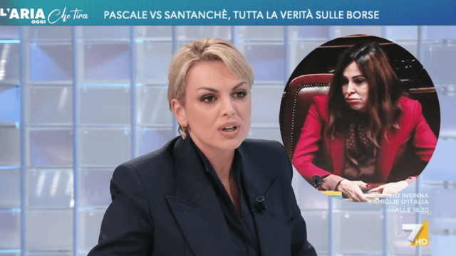 Francesca Pascale ospite de L'aria che tira parla delle borse fake di Daniela Santanchè dopo l'articolo di Selvaggia Lucarelli.