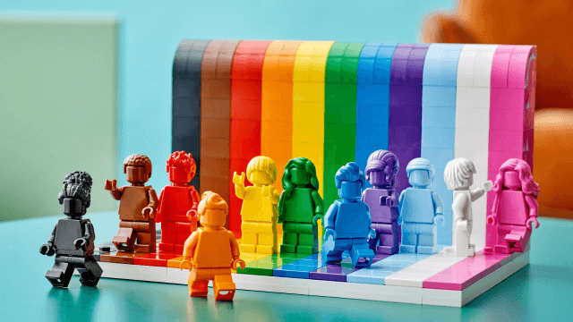 Mattoncini LEGO accusati di omofobia