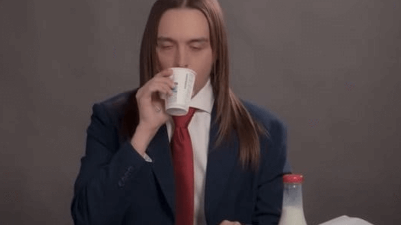 Tommy Cash nel video di "Espresso macchiato"