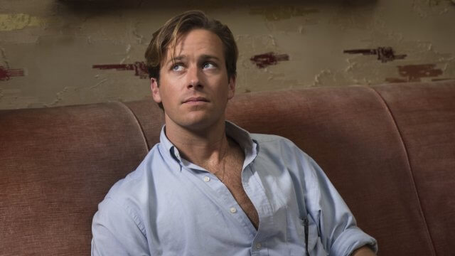 Armie Hammer confessa: "Ho rimorchiato un francese su Grindr, ci ho provato, ma nessuna erezione" (VIDEO) - Armie Hammer - Gay.it