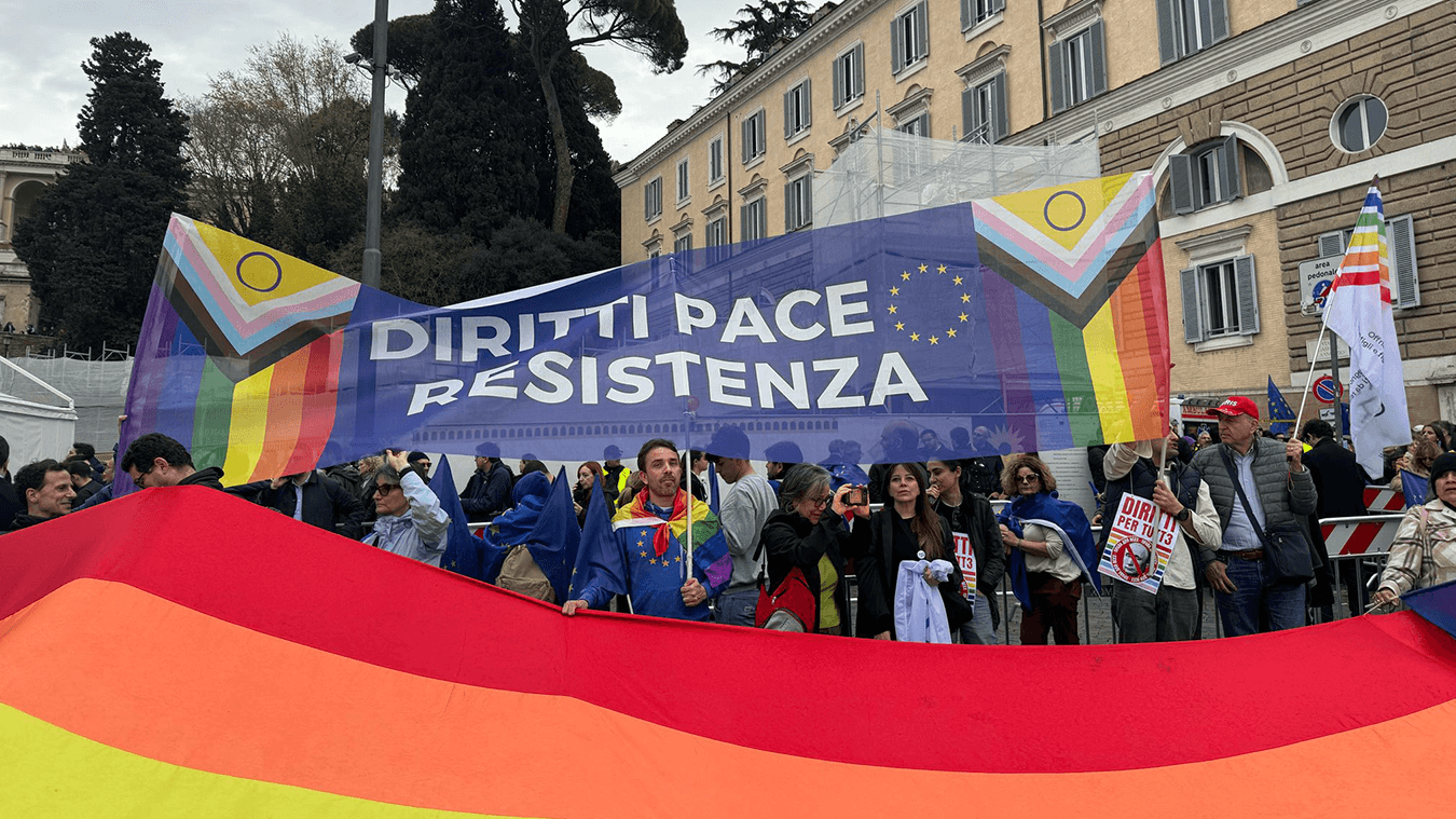 Associazioni LGBTIAQ+ in Piazza per l'Europa