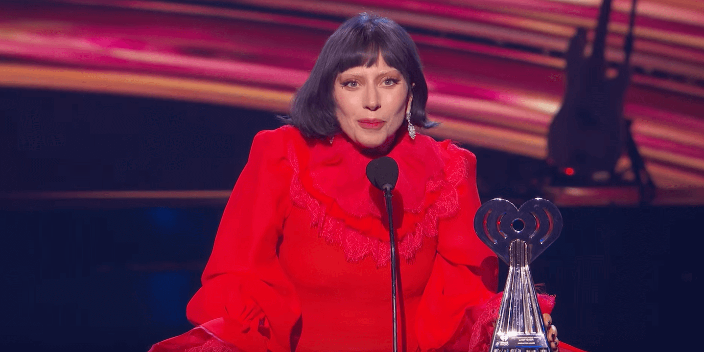 iHeartRadio Awards 2025, Lady Gaga ringrazia la comunità LGBTQ+ per aver “cambiato il mondo” (VIDEO)