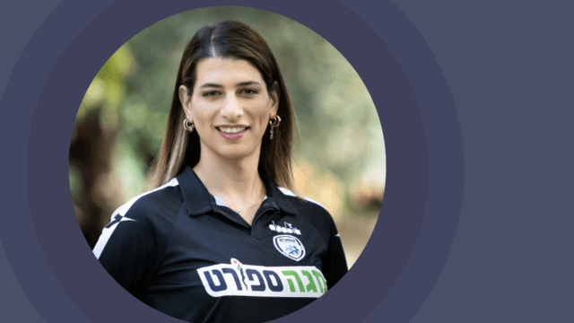 Sapir Berman prima storica donna trans ad arbitrare una partita internazionale di calcio - Sapir Berman - Gay.it