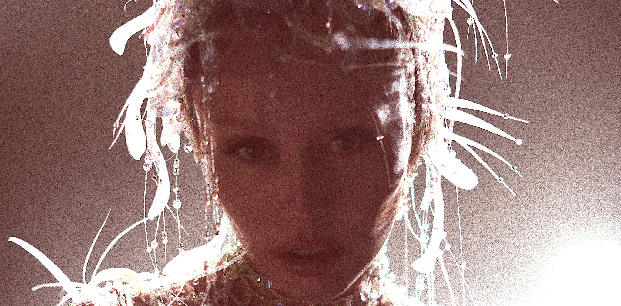 Something Beautiful, arriva il nuovo album di Miley Cyrus. Data d’uscita e tutto quello che sappiamo