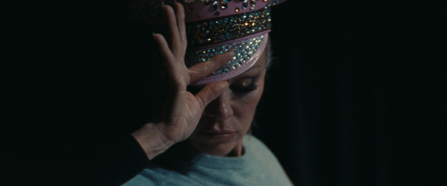 The Last Showgirl di Gia Coppola, una magnifica Pamela Anderson nella prova d'attrice di una vita - TLS 02093704 2 - Gay.it