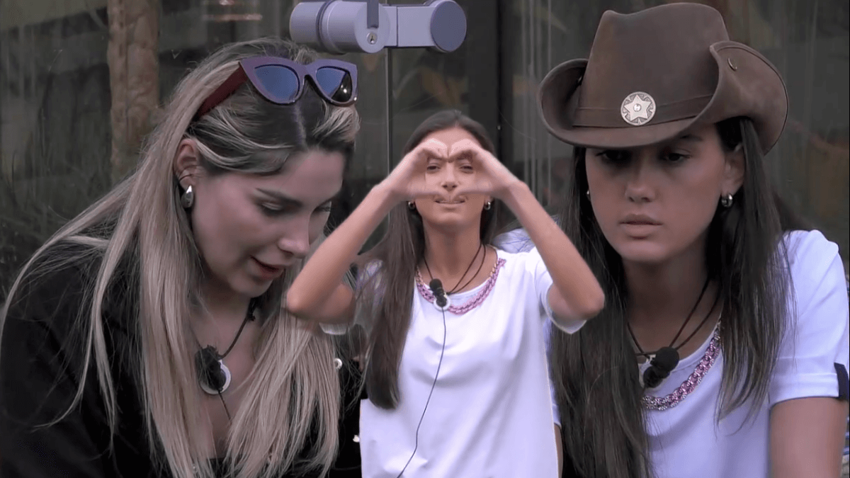 Zeudi Di Palma riceve un biglietto che fa arrabbiare gli autori del GF: l’ex Miss “regala” un posto in finale a Chiara Cainelli (VIDEO)