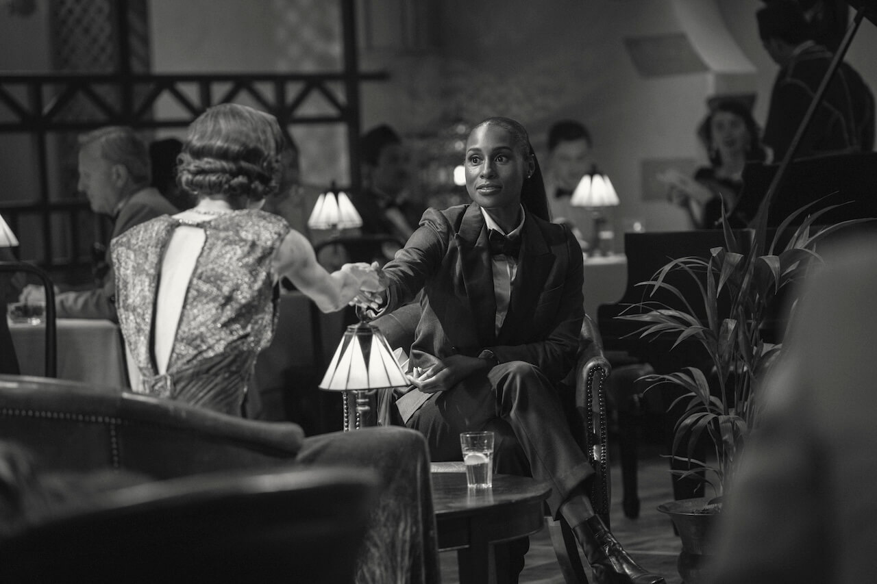 Black Mirror 7, tuttə pazzə del nuovo episodio lesbico "Hotel Reverie" con easter egg da "San Junipero" (VIDEO) - BM7 HotelReverie Unit 00266 RT - Gay.it