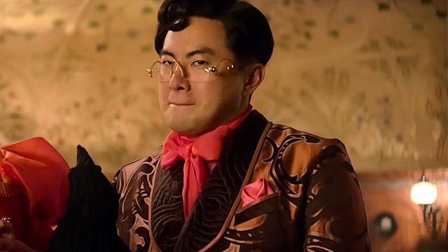 Bowen Yang di Wicked e il lungo processo di guarigione dopo essere stato sottoposto alle terapie di conversione - Bowen Yang di Wicked e le terapie di conversione - Gay.it